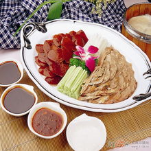 烤鸭营养价值 烤鸭做法大全 四维中餐烤鸭