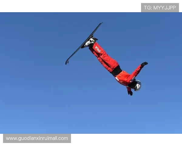 提升滑雪技巧的五个实用方法 让你快速突破初学者瓶颈掌握高阶动作 提升滑雪技巧的五个实用方法 让你快速突破初学者瓶颈掌握高阶动作